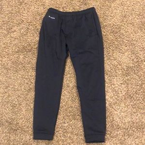 Simms fleece lined fly fishing sweatpants.